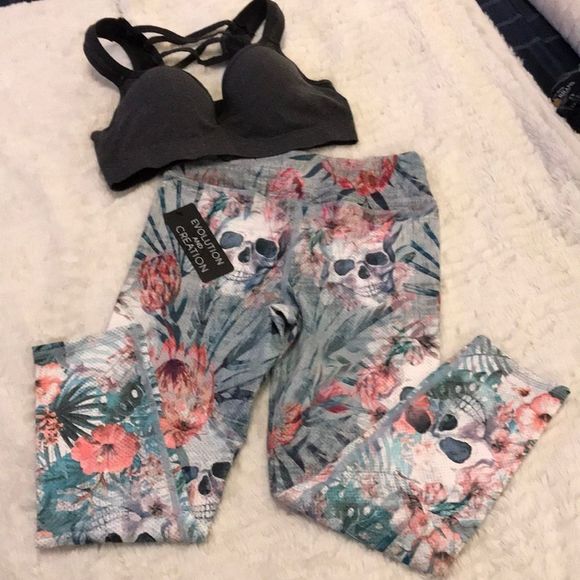 Skull workout Capri pants - Picture 3 of 4